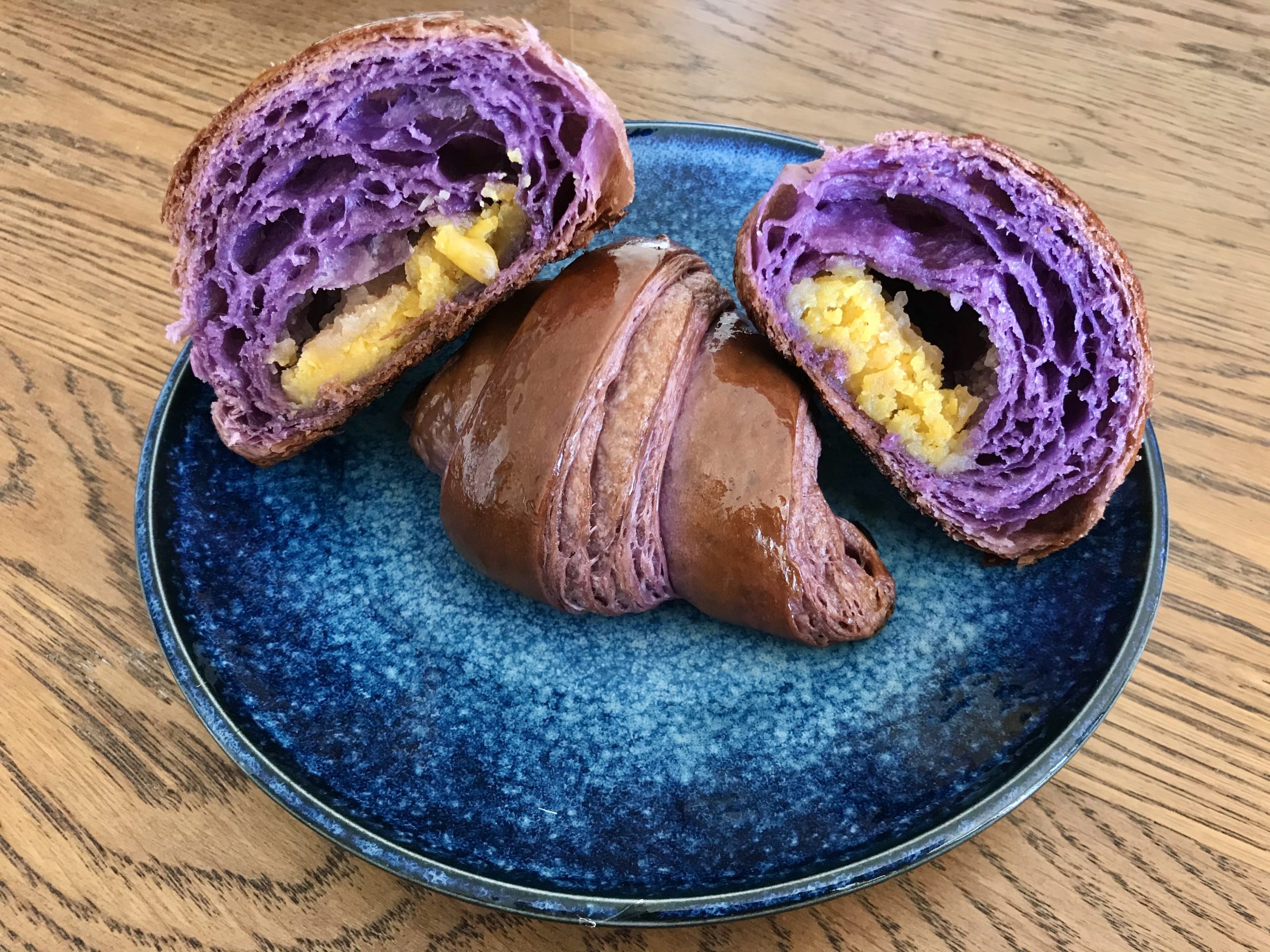 Taro & Salted Egg Yolk Croissants | 香芋鹹蛋黃可頌