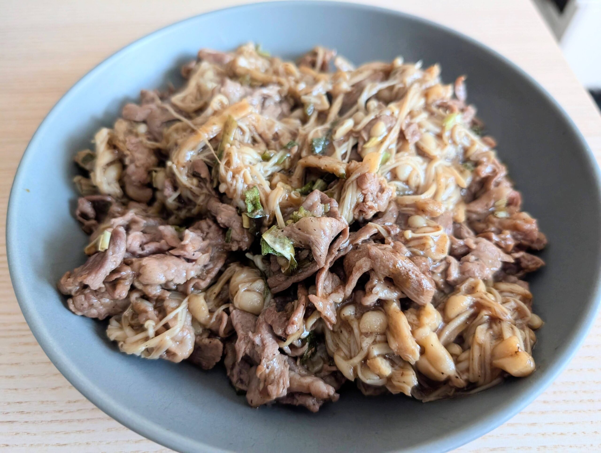 肥牛金针菇 | Enoki Mushroom With Beef